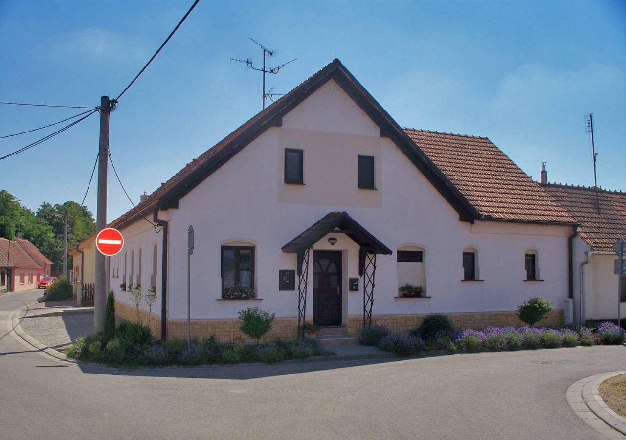 Ubytovani Jana Butler Lednice Exterior foto